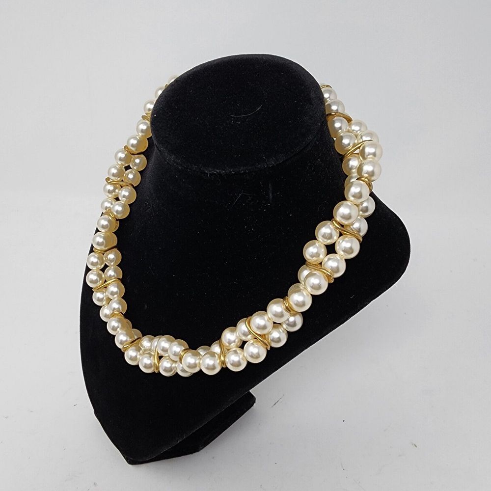 Vintage Twisted Two Strand Faux Pearl Gold Tone Metal Accents Women's Necklace - Picture 10 of 12
